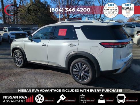 Used 2025 Nissan Pathfinder SL w/ SL Premium Package image 7