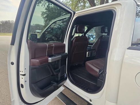 Used 2015 Ford F150 Platinum w/ FX4 Off-Road Package image 21