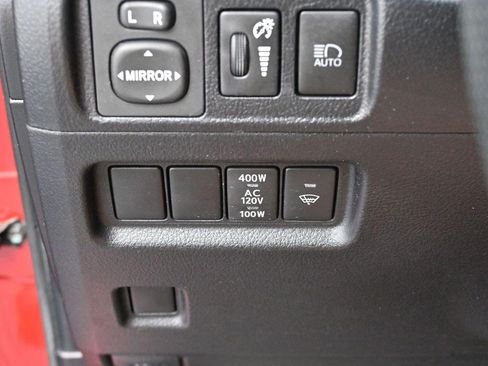 Used 2023 Toyota 4Runner 40th Anniversary SE AWD/4WD image 28