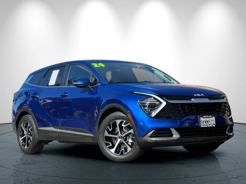 Certified 2024 Kia Sportage EX image 2