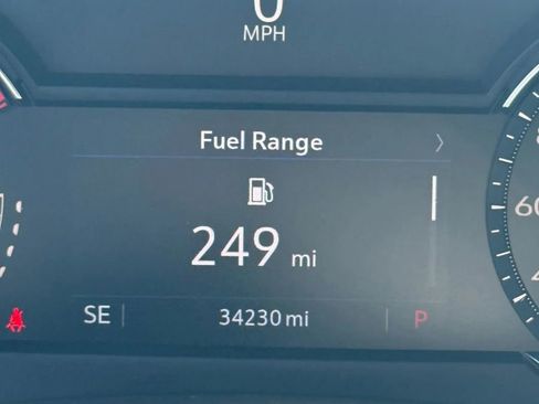 Used 2021 Cadillac XT4 Premium Luxury w/ Cold Weather Package image 13