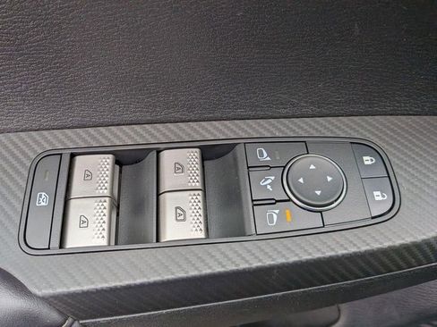 Used 2024 Mitsubishi Outlander SE AWD/4WD image 14