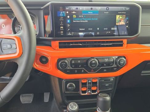 Used 2025 Jeep Gladiator High Tide image 24