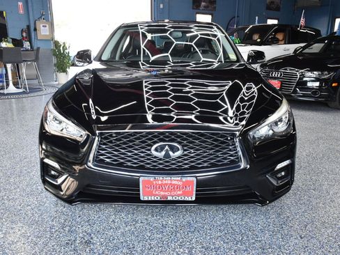Used 2018 INFINITI Q50 Luxe w/ Essential Package (3.0T Luxe) AWD/4WD image 12