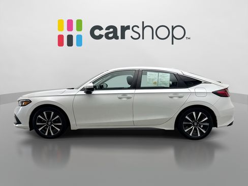 Used 2024 Honda Civic EX-L image 2