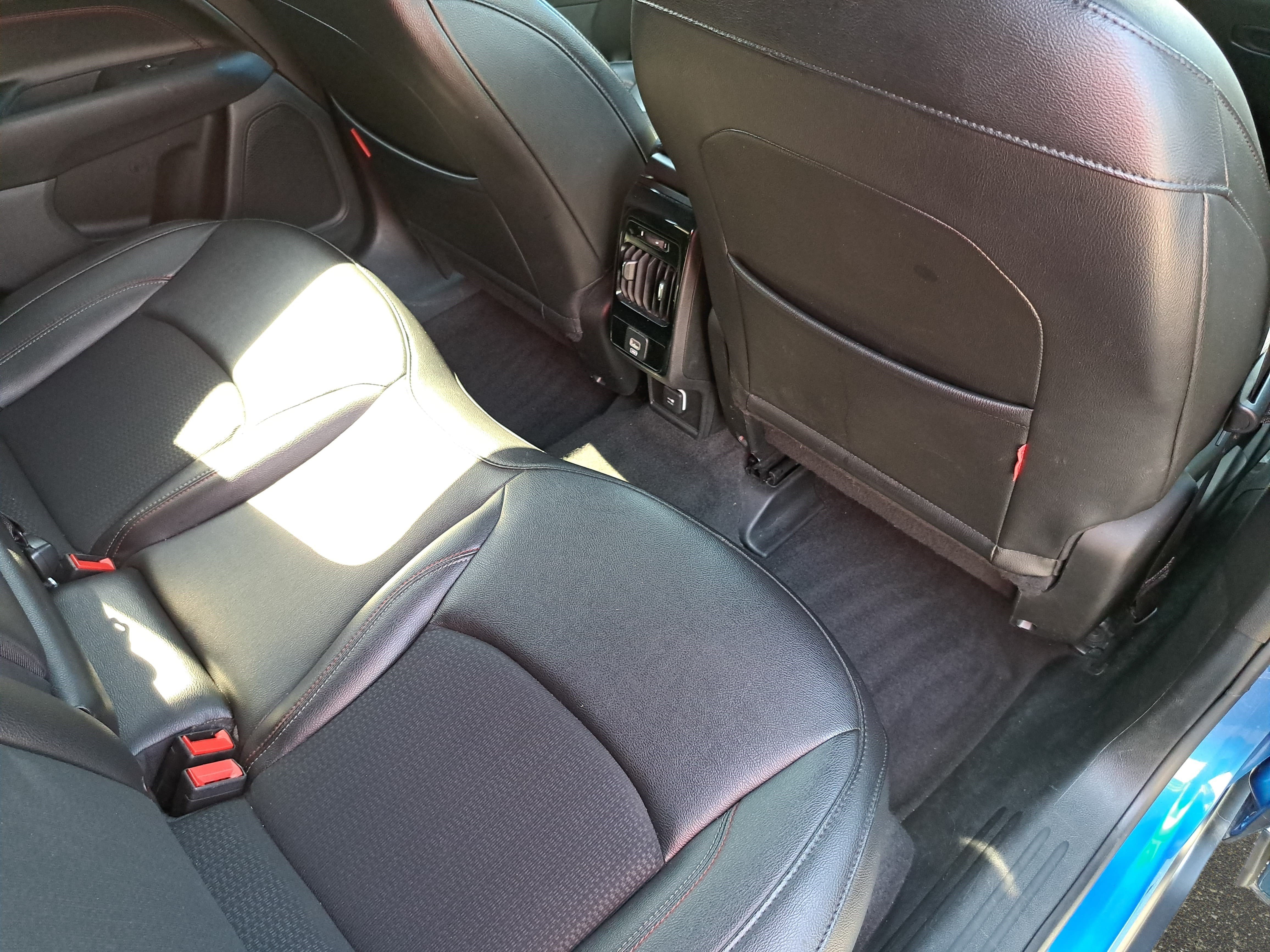 Used 2024 Jeep Compass Trailhawk AWD/4WD image 11