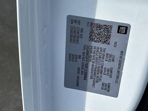 Certified 2024 Chevrolet Express 2500 LT w/ LT Preferred Equipment Group image 30