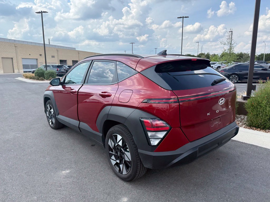 Certified 2025 Hyundai Kona SEL FWD image 3
