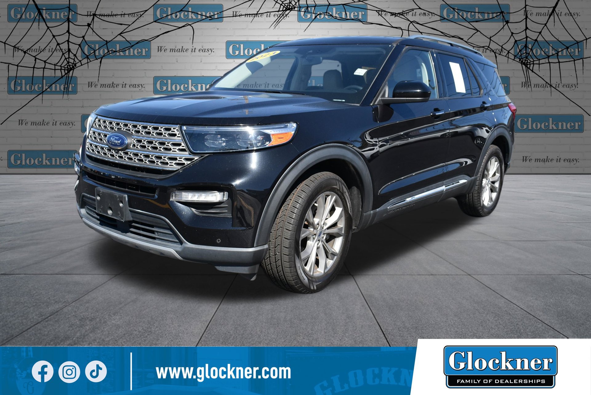 Used 2023 Ford Explorer Limited AWD/4WD image 1