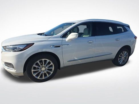 Used 2020 Buick Enclave Essence w/ Sound and Sites Package image 37