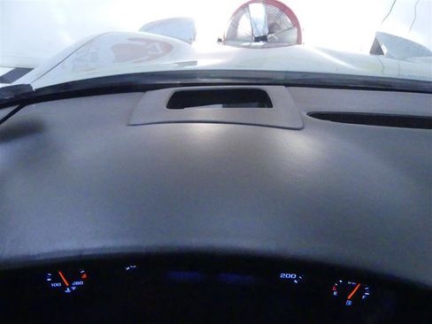 Used 1999 Chevrolet Corvette Coupe w/ Memory Pkg RWD image 15