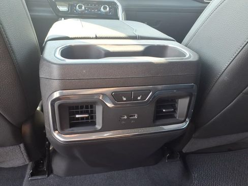 Used 2025 GMC Sierra 1500 Denali w/ Denali Reserve Package AWD/4WD image 17