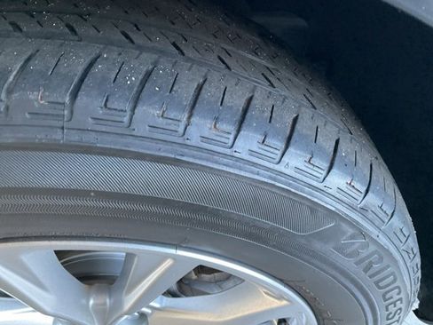 Certified 2024 Honda CR-V EX image 30