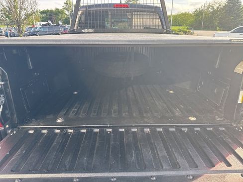 Used 2016 Toyota Tacoma SR5 RWD image 16