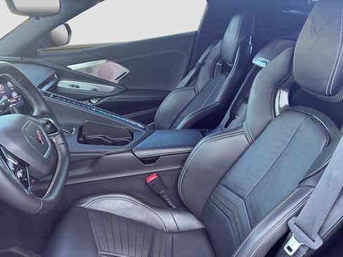 Used 2021 Chevrolet Corvette Stingray Preferred Cpe w/ Z51 Performance Package RWD image 12