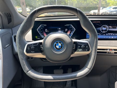Used 2024 BMW iX xDrive50 w/ Sport Package AWD/4WD image 18