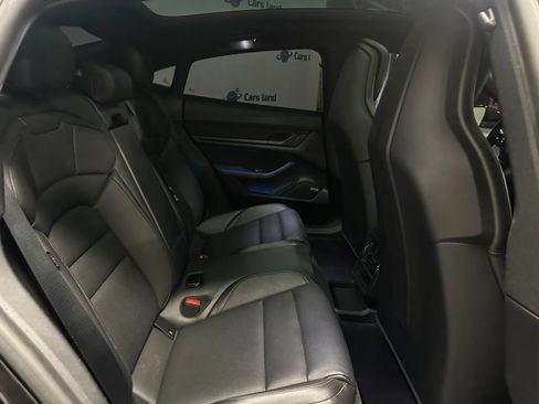 Used 2021 Porsche Taycan image 20