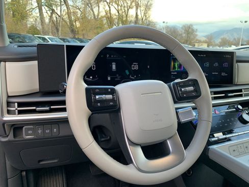 Used 2025 Hyundai Santa Fe SEL image 33