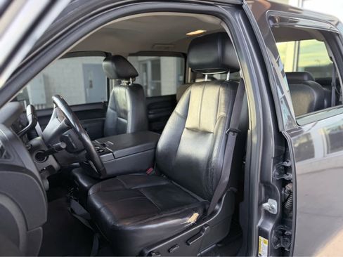 Used 2011 GMC Sierra 2500 SLE w/ SLE Preferred Package image 3