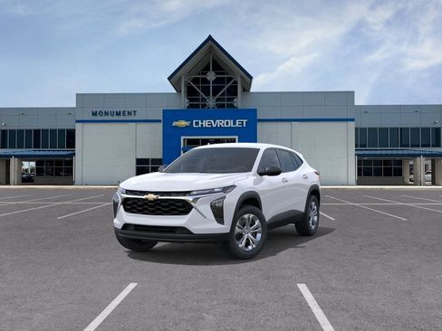 New 2026 Chevrolet Trax LS FWD image 8