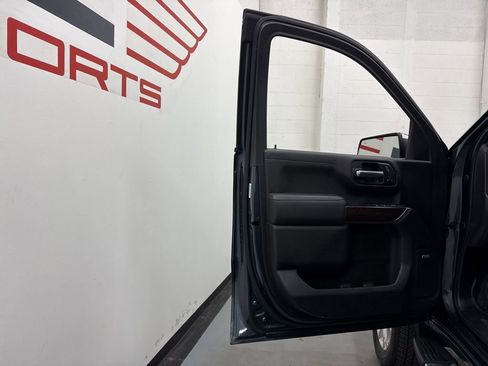 Used 2019 GMC Sierra 1500 SLT image 36