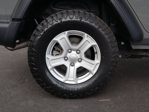 Used 2019 Jeep Wrangler Unlimited Sport S AWD/4WD image 43