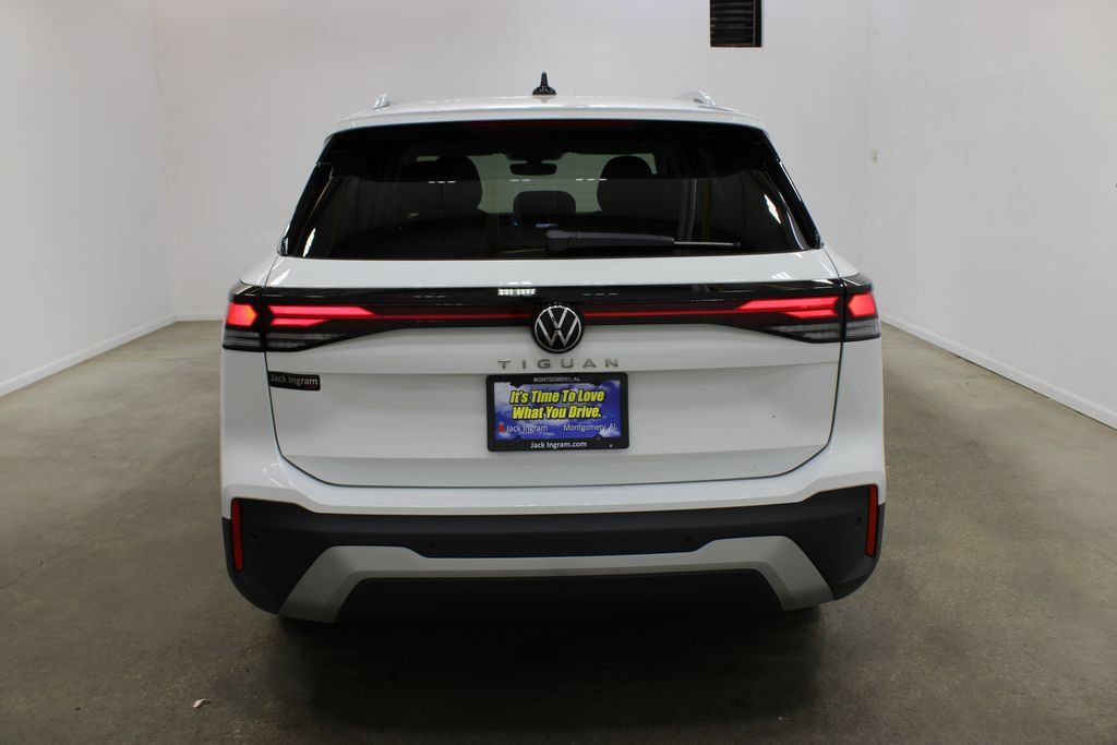 Certified 2026 Volkswagen Tiguan S FWD image 4