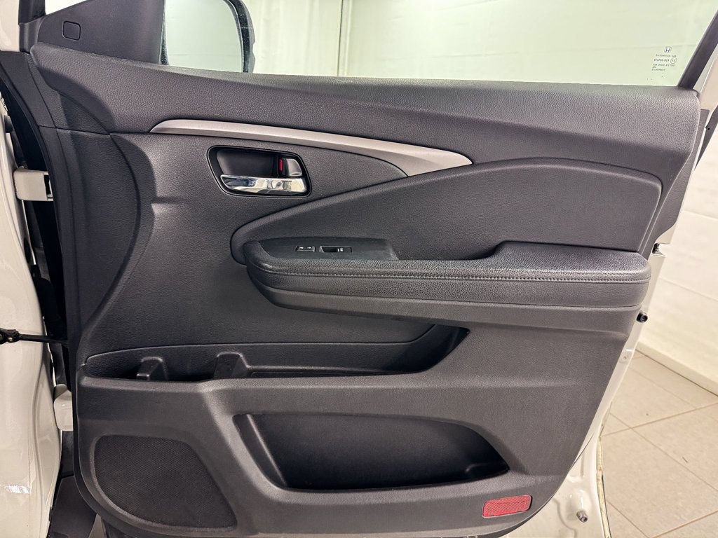 Used 2021 Honda Pilot EX-L image 17