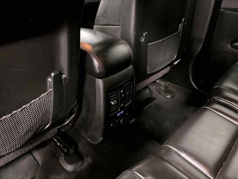 Used 2024 Dodge Durango GT image 28