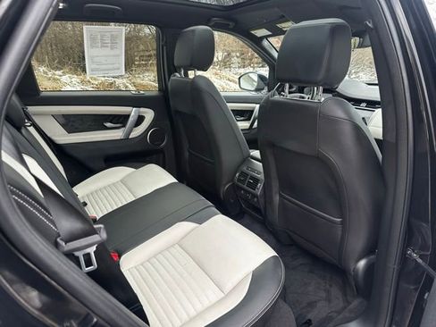 Used 2023 Land Rover Discovery Sport SE R-Dynamic image 19