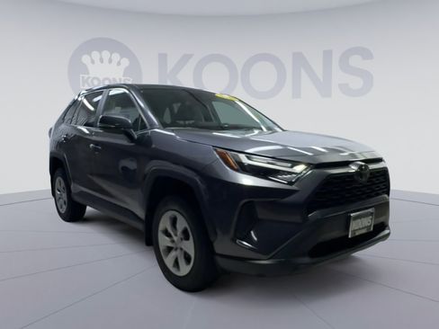Used 2024 Toyota RAV4 LE AWD/4WD image 2