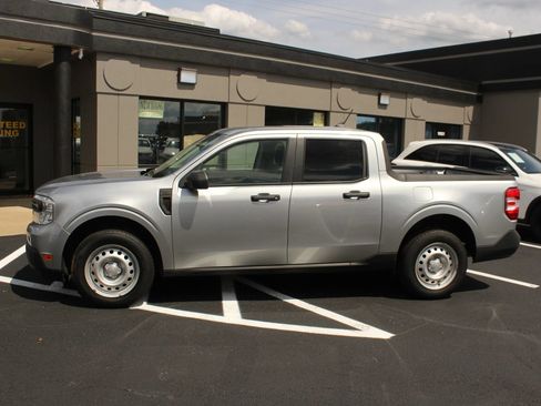 Used 2022 Ford Maverick XL FWD image 2
