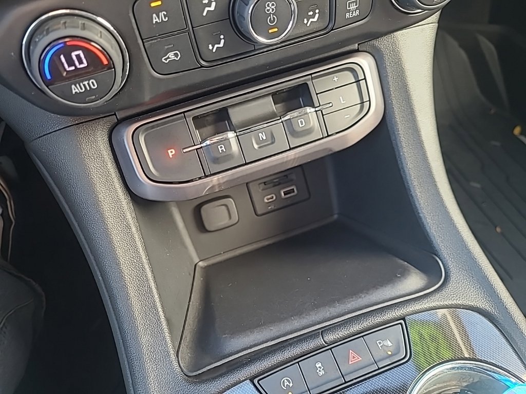 Used 2020 GMC Acadia AT4 w/ Driver Alert Package II AWD/4WD image 25