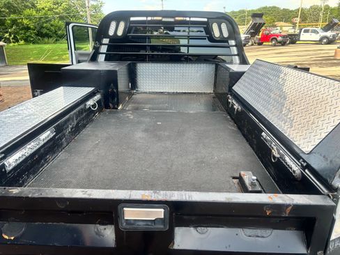 Used 2022 Ford F250 XL w/ Power Equipment Group image 20