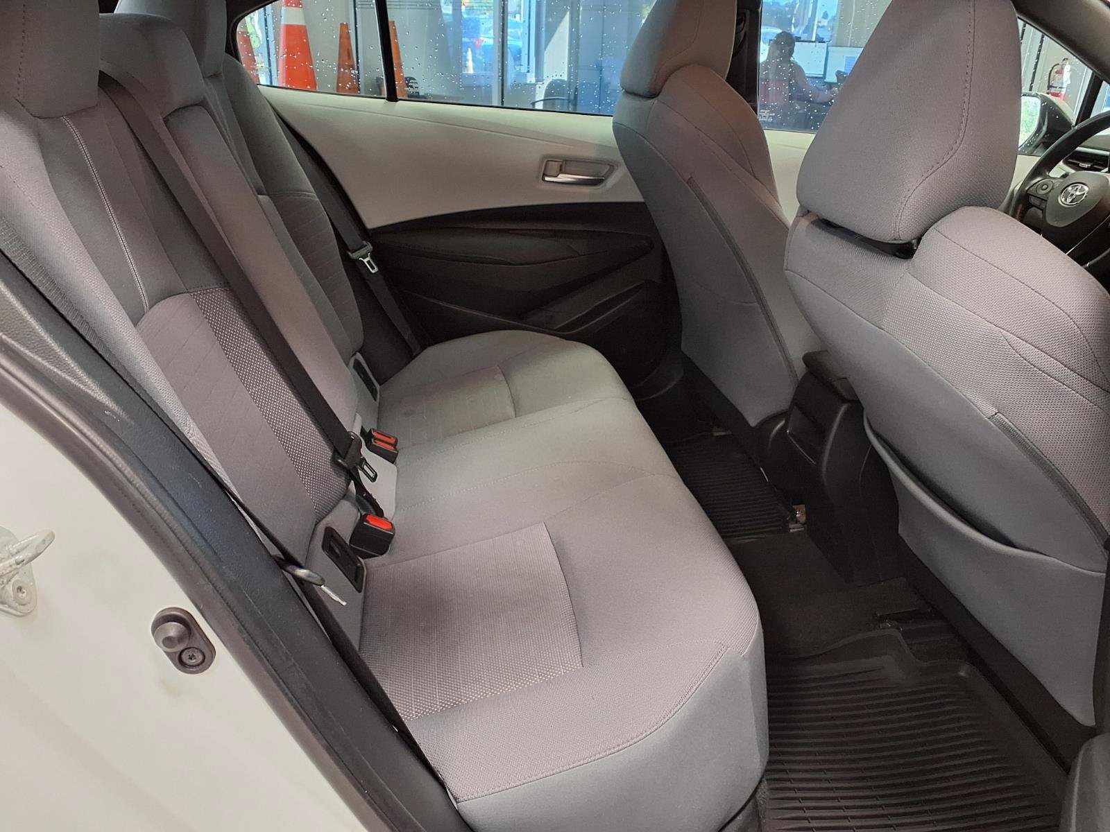 Used 2020 Toyota Corolla SE FWD image 13