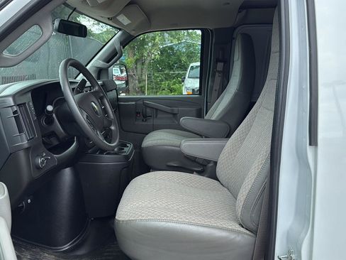 Used 2025 Chevrolet Express 2500 Extended w/ Driver Convenience Package RWD image 9