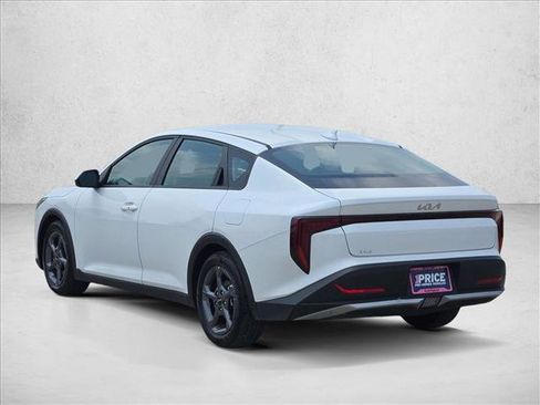 Used 2025 Kia K4 FWD image 7
