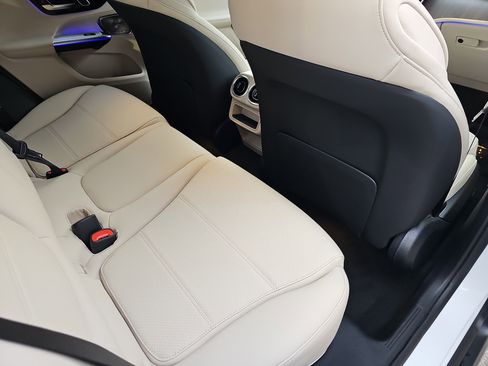 New 2026 Mercedes-Benz GLC 300 4MATIC image 11