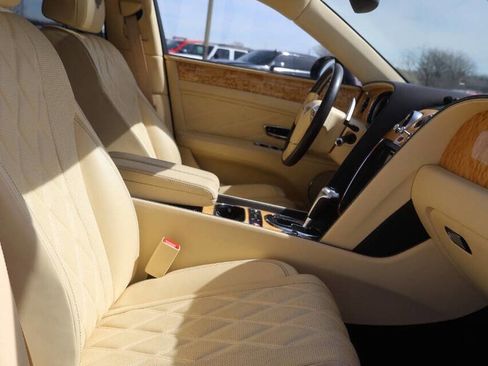 Used 2016 Bentley Flying Spur W12 image 14