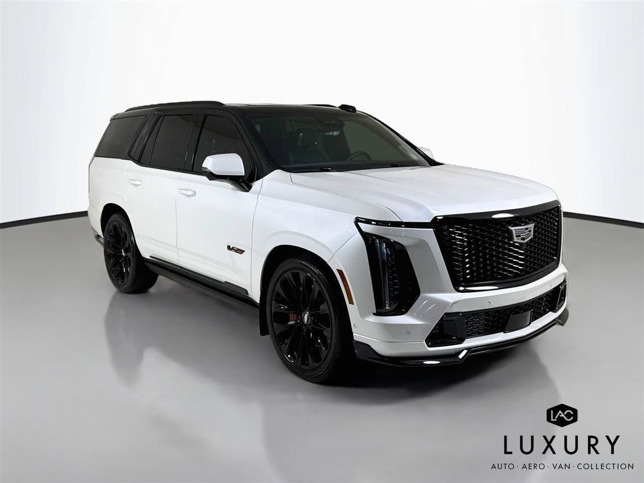 Used 2025 Cadillac Escalade V w/ LPO, ONYX Package AWD/4WD image 2