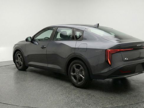 Used 2025 Kia K4 FWD image 6