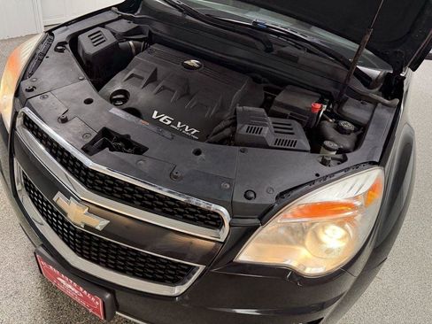 Used 2010 Chevrolet Equinox LTZ image 41