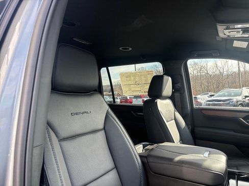 New 2026 GMC Yukon XL Denali image 47