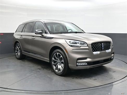 Used 2021 Lincoln Aviator Grand Touring w/ Equipment Group 301A image 2