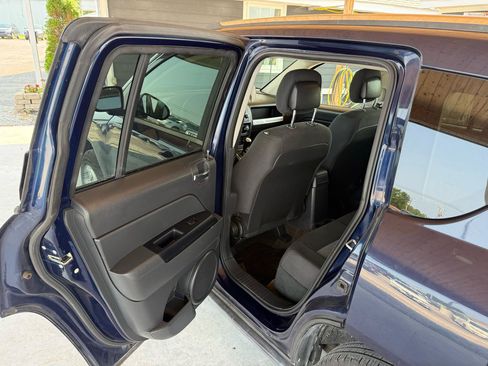 Used 2014 Jeep Compass Sport w/ Power Value Group FWD image 48