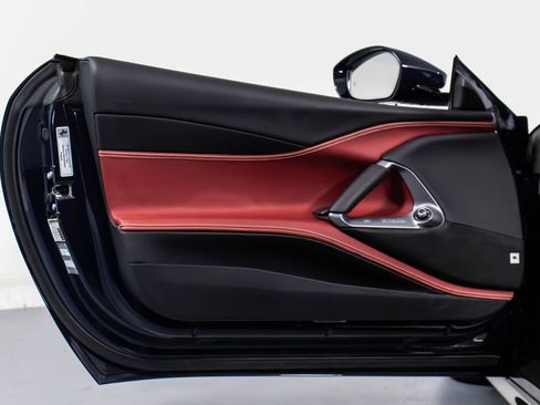 Certified 2023 Ferrari 812 GTS RWD image 35