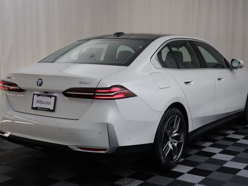 New 2026 BMW 530i xDrive image 16