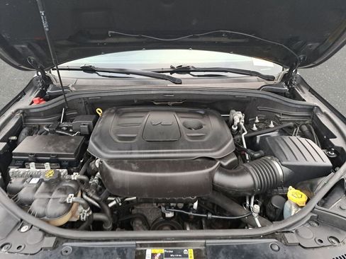 Certified 2022 Jeep Grand Cherokee Laredo X image 30