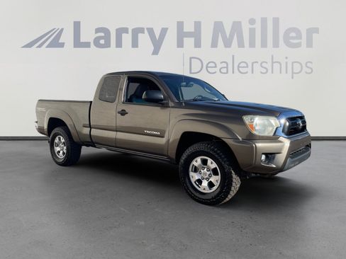 Used 2012 Toyota Tacoma 4x4 Access Cab V6 image 7