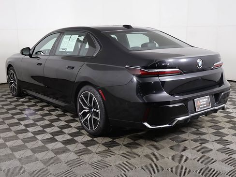 Used 2025 BMW 740i xDrive image 13